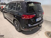 Volkswagen Touran vaihtoauto