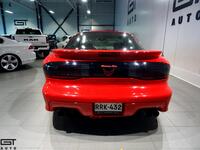 Pontiac Firebird vaihtoauto