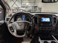 Nissan Titan vaihtoauto