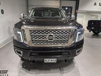 Nissan Titan vaihtoauto