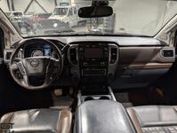 Nissan Titan vaihtoauto