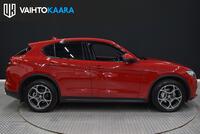 Alfa Romeo Stelvio vaihtoauto