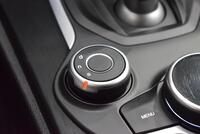 Alfa Romeo Stelvio vaihtoauto