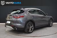 Alfa Romeo Stelvio vaihtoauto