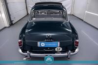 Mercedes-Benz 220 vaihtoauto