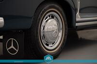 Mercedes-Benz 220 vaihtoauto