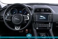 Jaguar F-PACE vaihtoauto