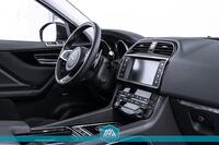 Jaguar F-PACE vaihtoauto