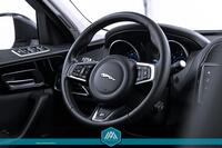 Jaguar F-PACE vaihtoauto