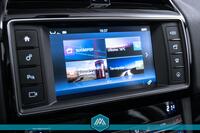 Jaguar F-PACE vaihtoauto