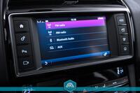 Jaguar F-PACE vaihtoauto