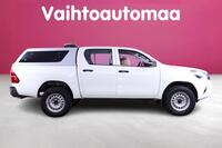 Toyota Hilux vaihtoauto