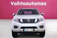 Nissan Navara vaihtoauto