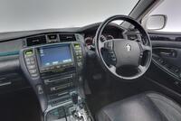 Toyota Crown vaihtoauto