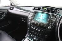 Toyota Crown vaihtoauto