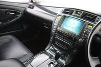 Toyota Crown vaihtoauto