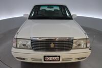 Toyota Crown vaihtoauto