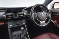 Lexus IS vaihtoauto