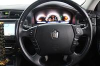 Toyota Crown vaihtoauto