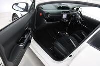 Toyota Aqua vaihtoauto