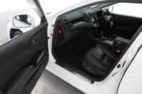 Toyota Crown vaihtoauto