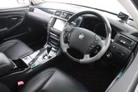 Toyota Crown vaihtoauto