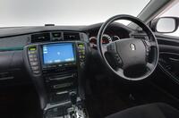 Toyota Crown vaihtoauto