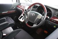 Toyota Vellfire vaihtoauto