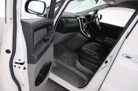 Toyota Alphard vaihtoauto