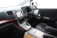 Toyota Alphard vaihtoauto