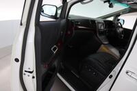 Toyota Alphard vaihtoauto