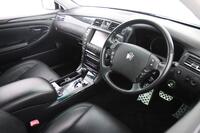 Toyota Crown vaihtoauto