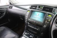 Toyota Crown vaihtoauto