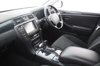 Toyota Crown vaihtoauto