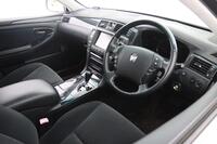 Toyota Crown vaihtoauto