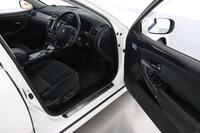 Toyota Crown vaihtoauto