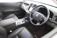 Toyota Crown vaihtoauto