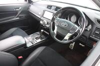 Toyota Mark X vaihtoauto