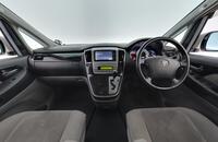 Toyota Alphard vaihtoauto