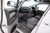 Toyota Alphard vaihtoauto