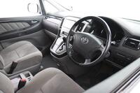 Toyota Alphard vaihtoauto