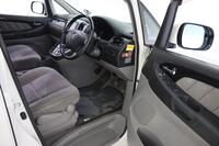 Toyota Alphard vaihtoauto