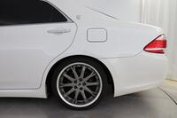 Toyota Crown vaihtoauto