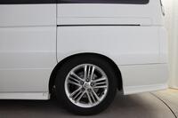 Nissan Elgrand vaihtoauto