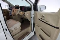 Nissan Elgrand vaihtoauto
