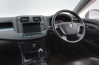 Toyota Crown vaihtoauto