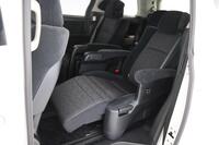 Toyota Alphard vaihtoauto