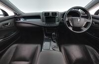 Toyota Crown vaihtoauto