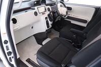 Toyota Porte vaihtoauto