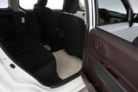 Toyota Porte vaihtoauto